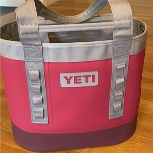 Yeti Camino 35 Tote - Harvest Red!